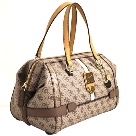 guess handbags for travelling clearance